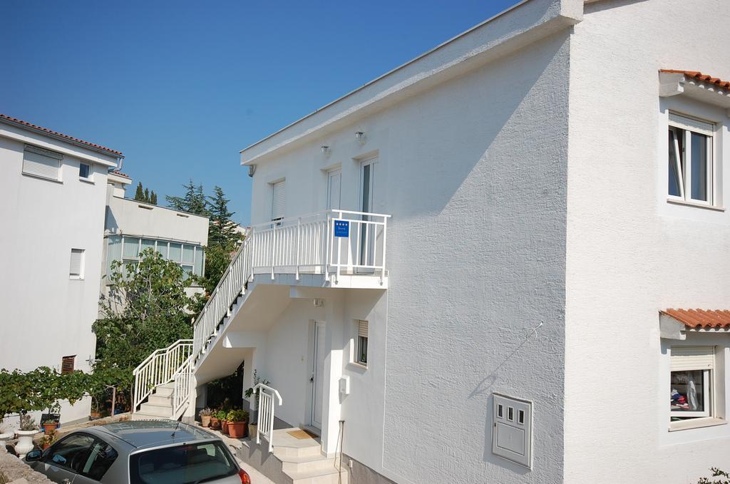 Apartments Curicta 1 คิร์ก ภายนอก รูปภาพ