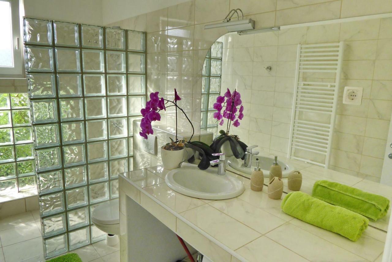 Apartments Curicta 1 คิร์ก ภายนอก รูปภาพ